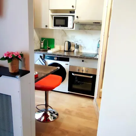 1tres Confortable Chambre De Type Studio Pres De Paris Habitación en casa particular *