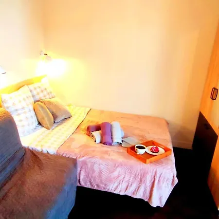 Habitación en casa particular 1tres Confortable Chambre De Type Studio Pres De Paris Épinay-sur-Seine